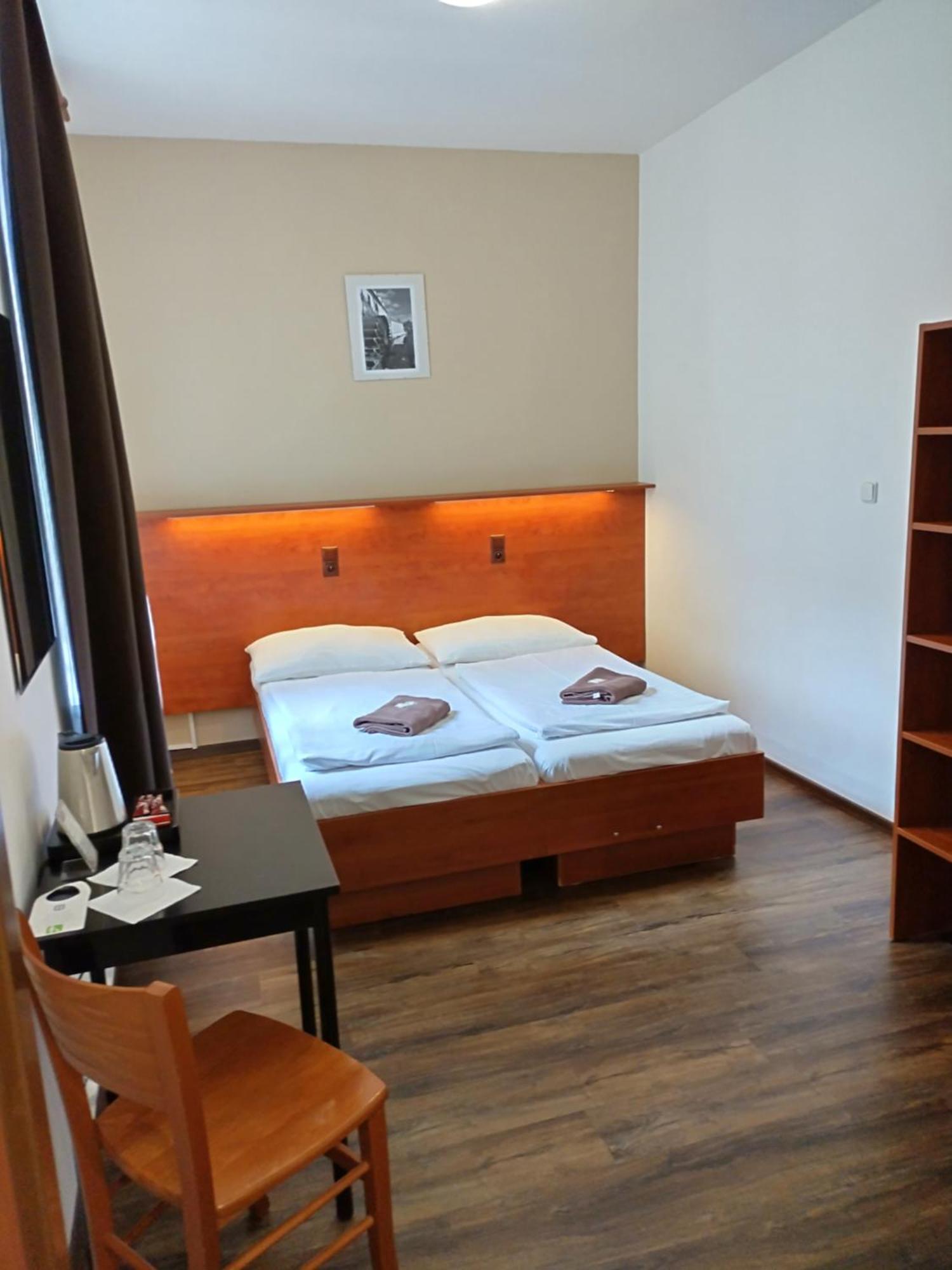 Beta Pension Prága Kültér fotó